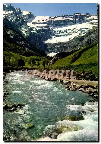 Cartes postales moderne Les Pyrenees Gavarnie Le Cirque le Gave et Caravane en route vers le Cirque