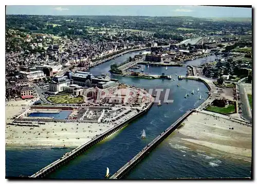 Cartes postales moderne Trouville Deauville Calvados Vue generale les jetees le casino la piscine