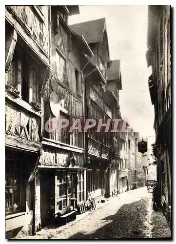 Cartes postales moderne Lisieux Calvados la rue aux Fevres Manoir de la Salamandre Maisons en Bois