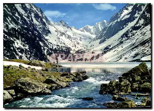 Cartes postales moderne Lac de Gaube Hautes Pyrenees Le Deversoir de Lac et le Vignemale