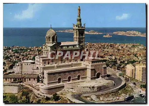 Cartes postales moderne Sur les Routes du Ciel Marseille Vue aerienne de la Basilique Notre Dame de la Garde