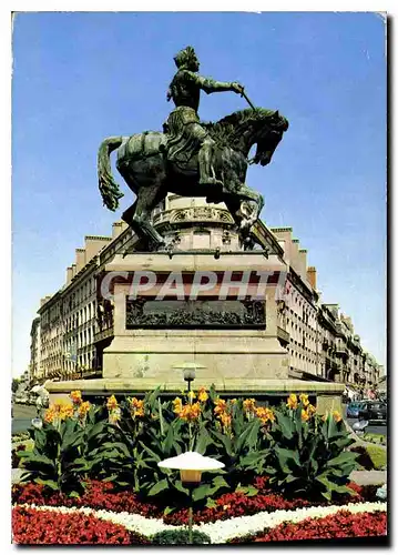 Cartes postales moderne Orleans Loiret Place du Martroi Statue de Jeanne d'Arc par Fayotier