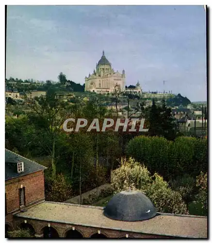 Cartes postales moderne La Basilique de Lisieux vue du Carmel