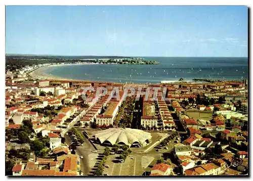 Cartes postales moderne Royan Ch Mme vue generale et le Marche Couvert