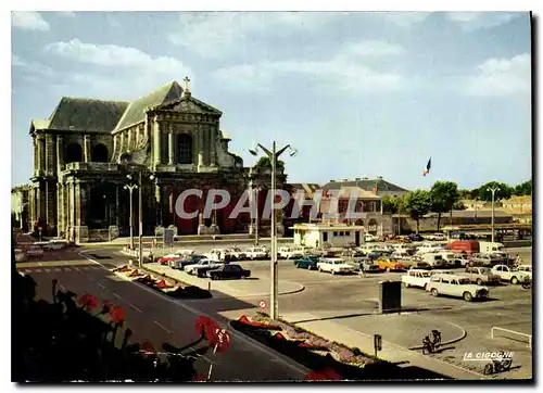 Cartes postales moderne La Rochelle Charente Maritime Place d'Armes la cathedrale