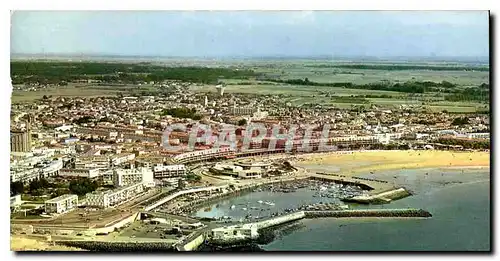 Cartes postales moderne La Cote de Beaute royan Charente Maritime vue d'ensemble au premier plan le Bac reliant Royan a