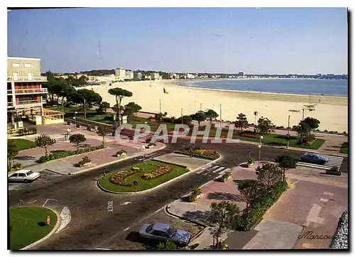 Cartes postales moderne Royan la nouvelle Place et la Plage