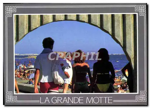 Cartes postales moderne La Grande Motte a l'Heure de la Plage