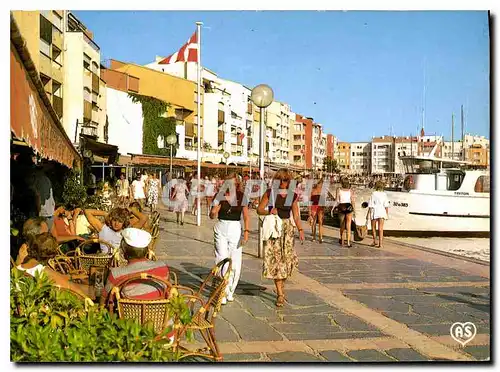 Cartes postales moderne En Parcourant la Cote Mediterraneenne le Cap d'Agde Herault la Promenade