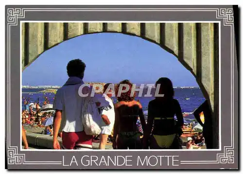 Cartes postales moderne La Grande Motte a l'heure de la plage