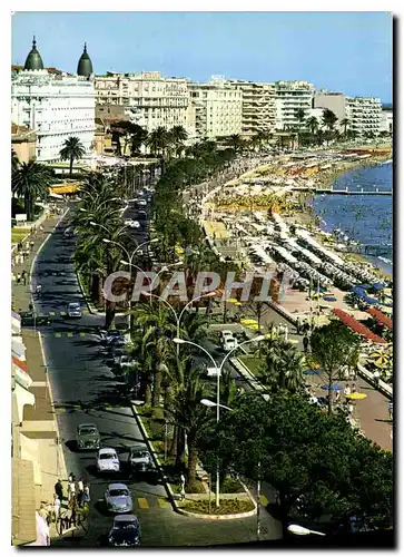 Cartes postales La Cote d'Azur Cannes La Croisette et la Plage