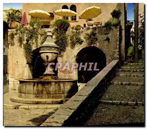 Ansichtskarte AK Cote d'Azur Carrefour Mondial Saint Paul La Vieille Fontaine