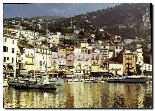 Cartes postales moderne Villefranche sur Mer Alpes Maritimes Le Quai Amiral Courbet se reflete dans l'eau du Port