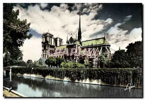 Cartes postales moderne Paris La Cathedrale Notre Dame et le Square de l'Eveche