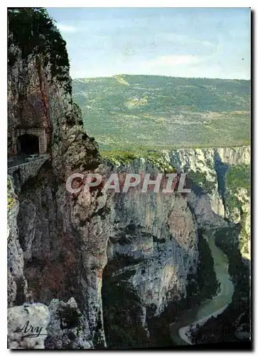 Cartes postales moderne Les Gorges pittoresques du Verdon A pic sur le Verdon vu du tunnel du Fayet