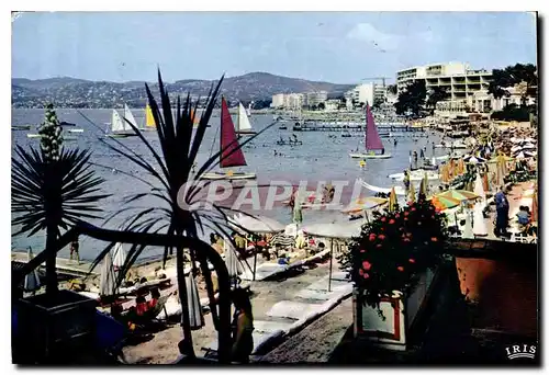 Cartes postales moderne La Cote d'Azur Juan les Pins La Plage Bateaux