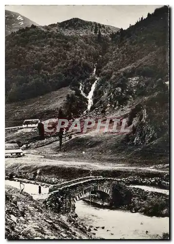 Moderne Karte Les Pyrenees Cascade sur la Route de Gavarnie