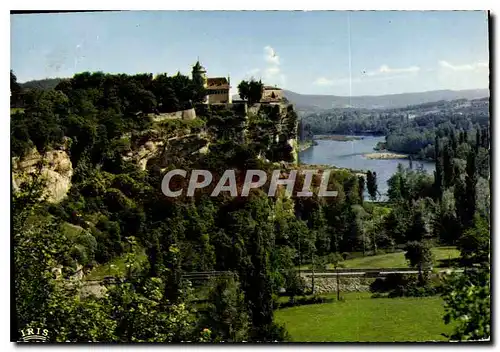 Moderne Karte Aux Confins du Perigord Perche sur une falaise le Chateau de Belcastel