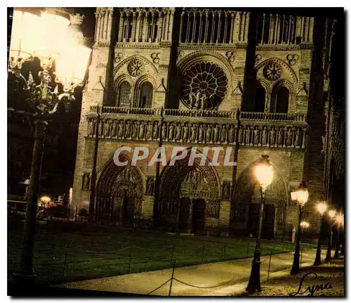 Cartes postales moderne Paris la nuit La Cathedrale Notre Dame