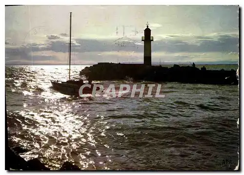 Moderne Karte En Parcourant La Cote Mediterraneenne Bateau Phare