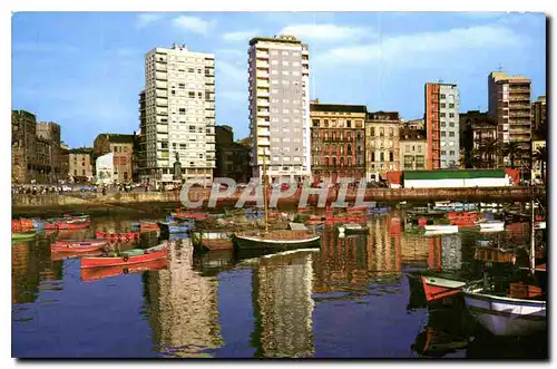 Cartes postales moderne Gijon Bassin naval Bateaux