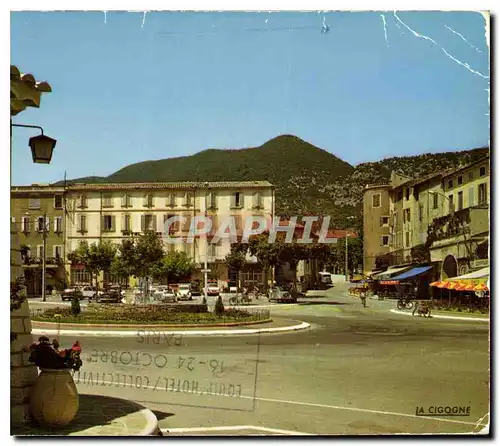 Cartes postales moderne Nyons drome la Place de la Liberation