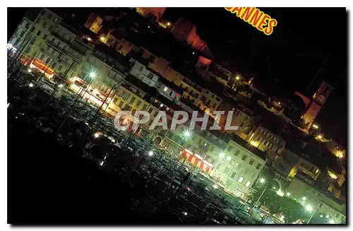 Cartes postales moderne La Cote d'Azur inoubliable Cannes la nuit le vieux Port le Suquet