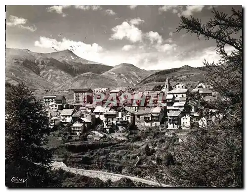 Cartes postales moderne Nos Alpes Pittoresques Beuil A M Station estivale vue generale au fond le Chaine des Alpes