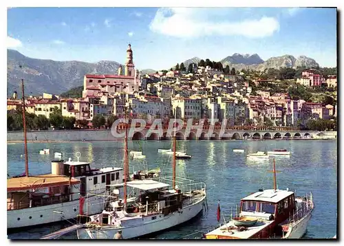 Cartes postales moderne Les Sites Merveilleux de la Cote d'Azur Menton A M la vieille ville vue du port