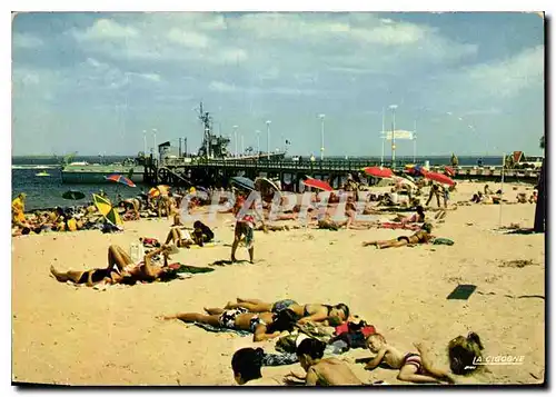 Cartes postales moderne Arcachon Gironde la plage au pied de la Jetee