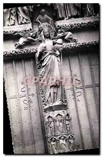 Cartes postales moderne Amiens Somme La Cathedrale Trumeau de la Porte de la Vierge Doree