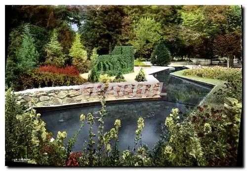 Cartes postales moderne Vichy Allier Reine des Villes d'Eaux Dans les grands parcs Massifs floraux