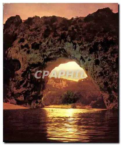 Cartes postales moderne Les Gorges de l'Ardeche Le Pont d'Arc creuse par les eaux dans le rocher