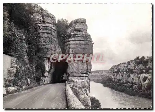 Cartes postales moderne Ardeche Pittoresque Roums Ardeche Le Defile
