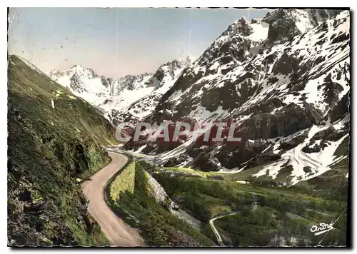 Cartes postales moderne Les Belles Alpes Francaises Les Grands Cols Route du Lautaret at Massif du Pelvoux