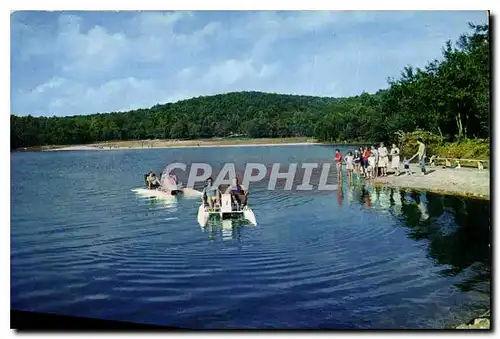 Cartes postales moderne Masseret Correze Le plan d'eau Pedalo