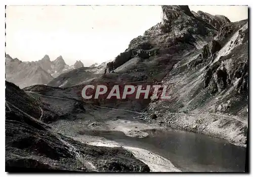 Cartes postales moderne Valloire Savoie Lac des Cerces et vue des Aiguilles d'Arves
