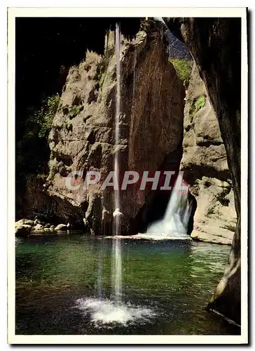 Cartes postales moderne Gorges de Loup Cote d'Azur French Riviera La saut du Loup vu des grottes