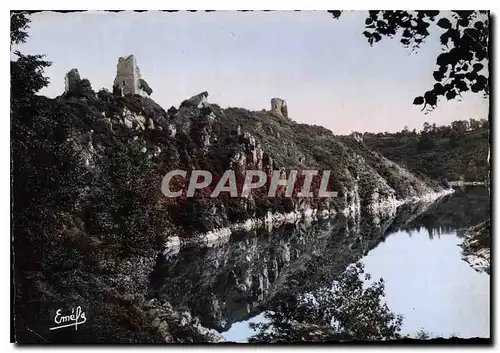 Cartes postales moderne La Creuse Pittoresque Crozant Les Ruines du Chateau feodal XII siecle et la Vallee de la Creuse