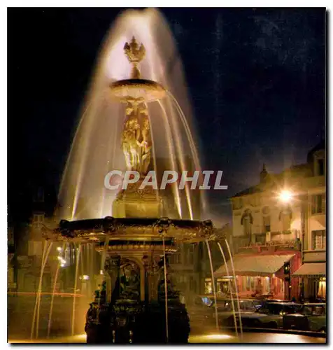 Moderne Karte Gueret Creuse la Fontaine de la Place Bonnyaud vue de nuit