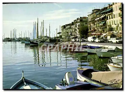 Cartes postales moderne La Cote d'Azur inoubliable Cannes Quai St Pierre Bateaux