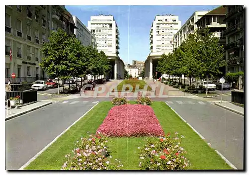 Cartes postales moderne Pau Pyr Atl Ville Royale et Capitale du Bearn la Place Argon et le Palais des Pyrenees