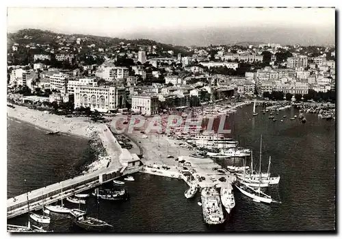 Cartes postales moderne Cote d'Azur Cannes Vue aerienne sur le Suquet Bateaux