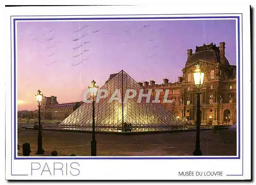 Cartes postales moderne Paris Musee du Louvre la cour Napoleon et la Pyramide etablissement Public du Grand Louvre