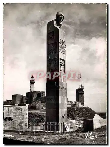 Cartes postales moderne La pointe St Mathieu Finistere le monument a la Memoire des Matrins