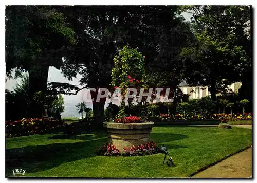 Cartes postales moderne Avranches Le Puits et les Massifs du Jardin des Plantes