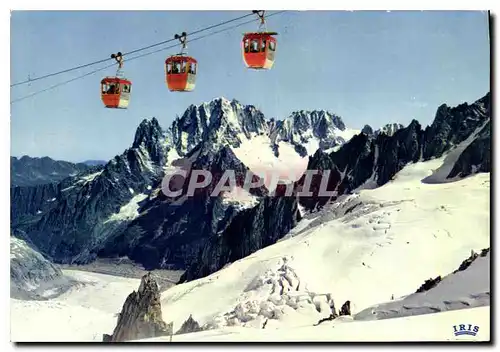 Cartes postales moderne Chamonix Mont Blanc Telepherique de l'aiguille du Midi le plus haut du monde Traverse de la Vall