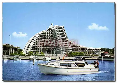 Cartes postales moderne La Grande Motte la Grande Pyramide