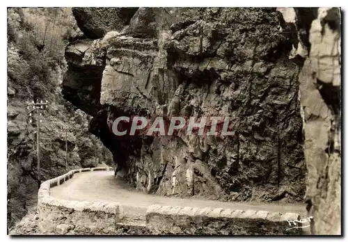 Cartes postales moderne Env de Beuil A M la route des Gorges du Otans