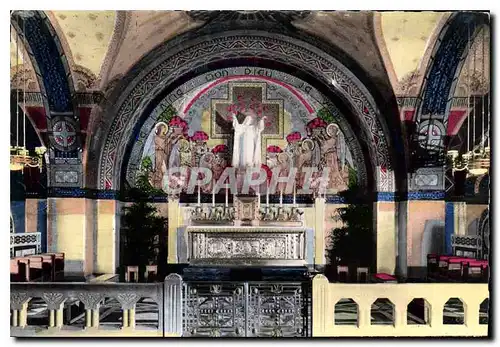 Cartes postales moderne La Basiulique de Lisieux La Crypte Le Choeur